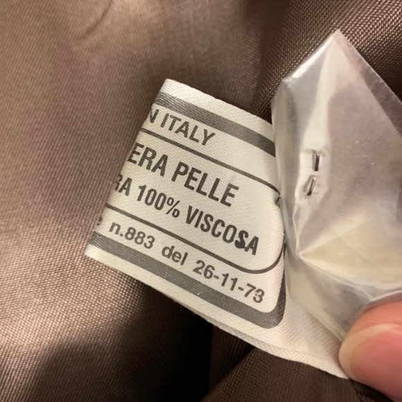 Parri's Leather Jacket - Picture 6 of 6